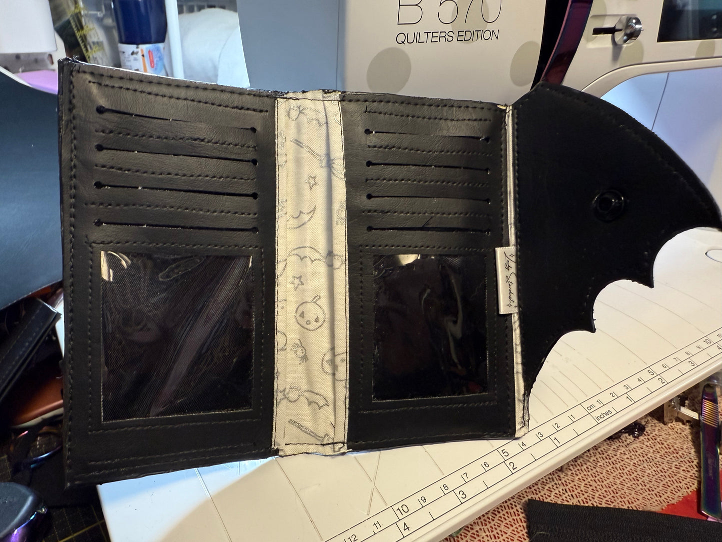 🦇 Bat Wing Wallet 🦇